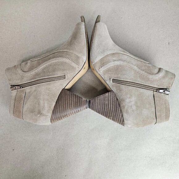 Vince Camuto Ennley Size 11 Suede Open Peep Toe Cut Out Shootie Zip Heel Leather - Picture 6 of 10